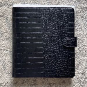 Notiq black croco luxe ringless planner cover